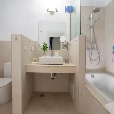Amoudia - Luxury Right On The With Private Pool 빌라 *