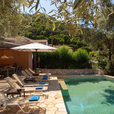 빌라 Amoudia - Luxury Right On The With Private Pool *