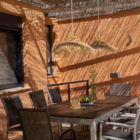 Amoudia - Luxury Right On The With Private Pool *