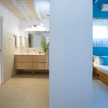 빌라 Amoudia - Luxury Right On The With Private Pool *