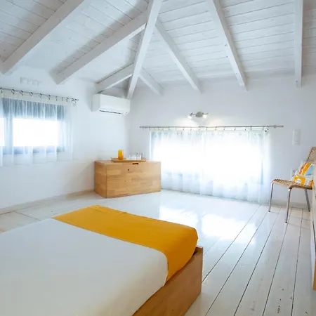 Amoudia - Luxury Right On The With Private Pool 시보타